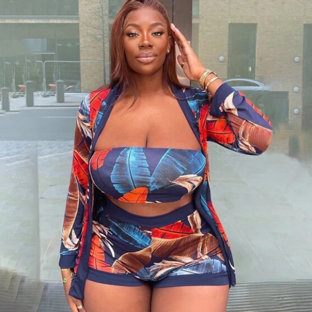 Fashion Nova 3 piece short set